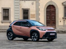 TOYOTA AYGO X pieno