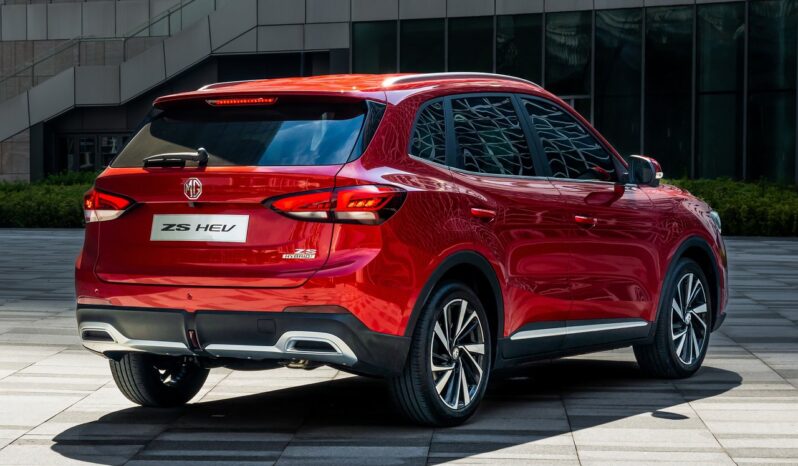 MG ZS pieno
