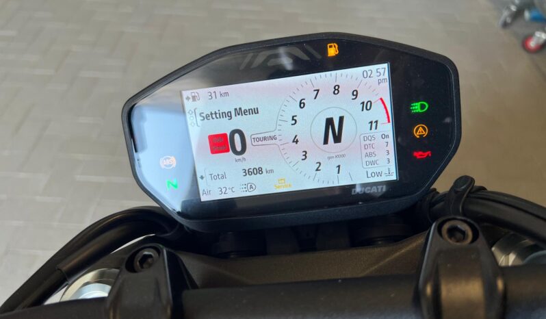 MOTO DUCATI MONSTER 937 2023 PARI AL NUOVO pieno