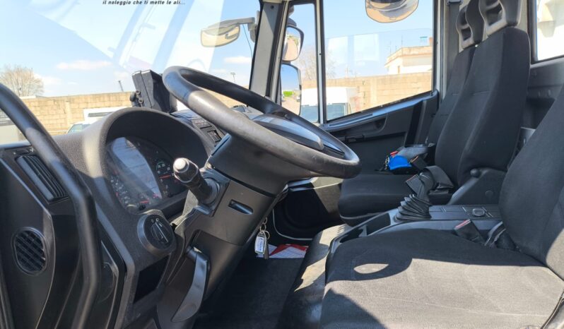 IVECO EUROCARGO 190EL28P CASSONE CON GRU FASSI [RIF: 2126] pieno