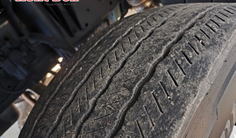 IVECO EUROCARGO 120E22 FURGONE IN PLAYWOOD CON PEDANA VERTICALE [RIF: 2026] pieno